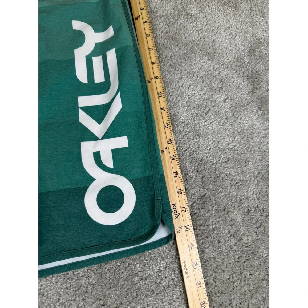 Oakley Hydrolix Board Shorts Mens 30 Green Stripe Performance Swim Trunks